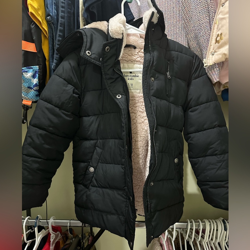 Girls size 7/8 Abercrombie back jacket